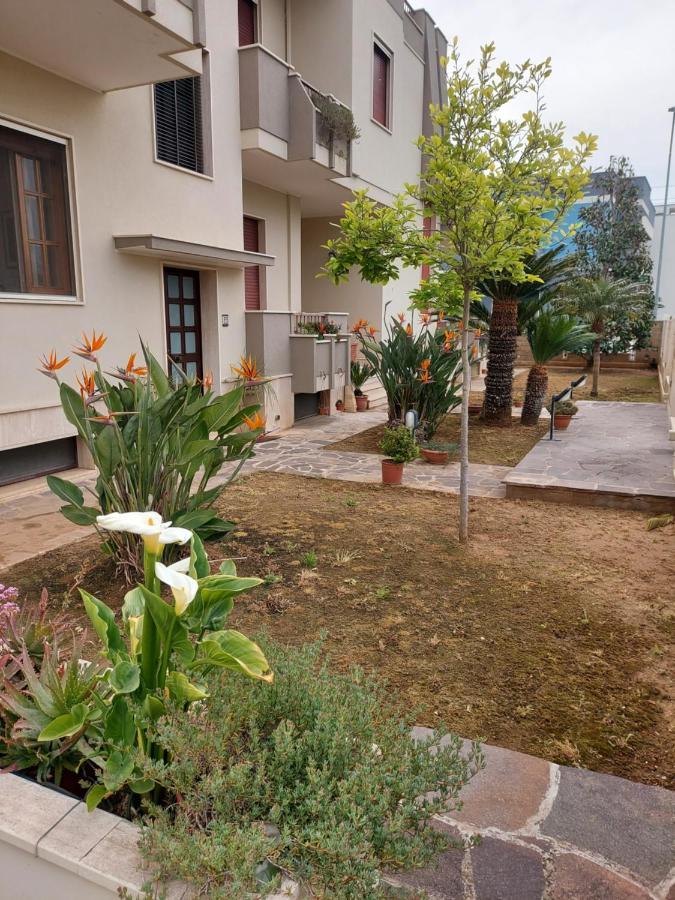 Le Strelizie Apartment Arnesano Екстериор снимка